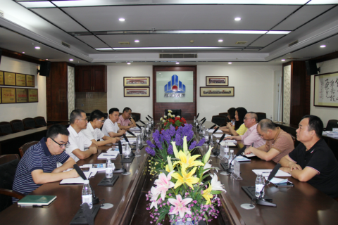 市領導深入建筑企業(yè)走訪調研